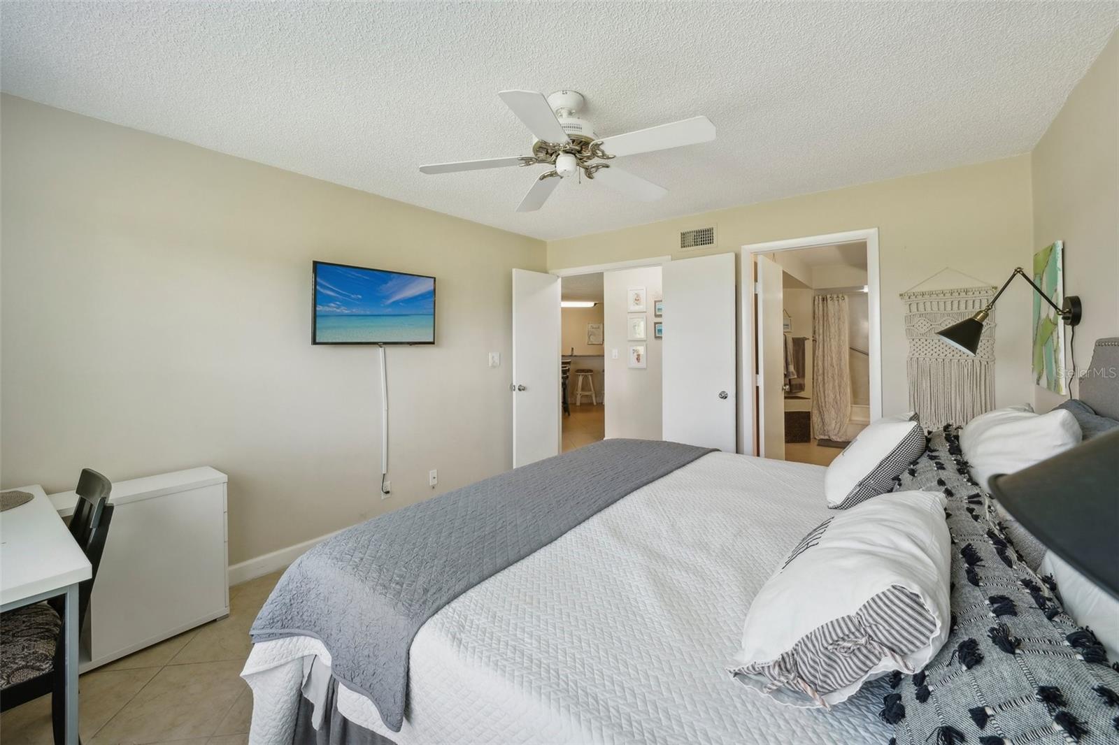 6191 BAHIA DEL MAR BLVD #103, ST PETERSBURG, FL, 33715