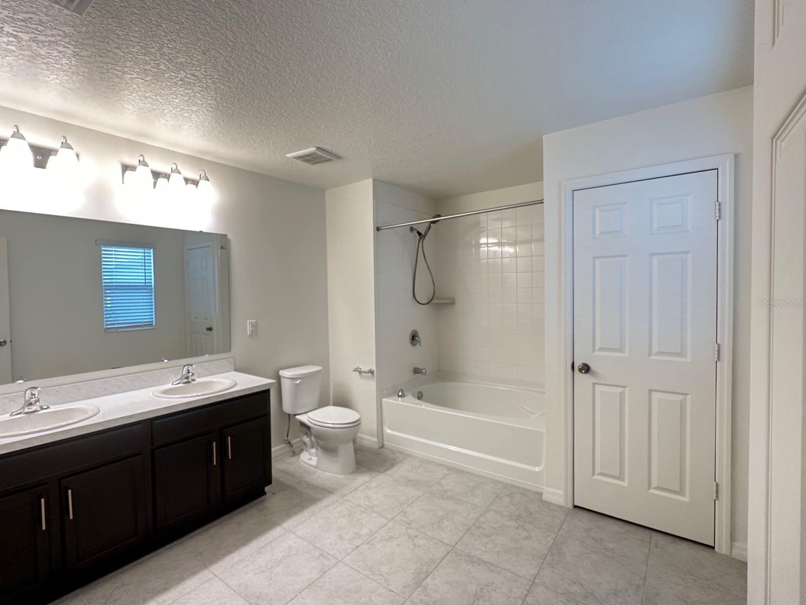 2300 BISCOTTO CIR, DAVENPORT, FL, 33897