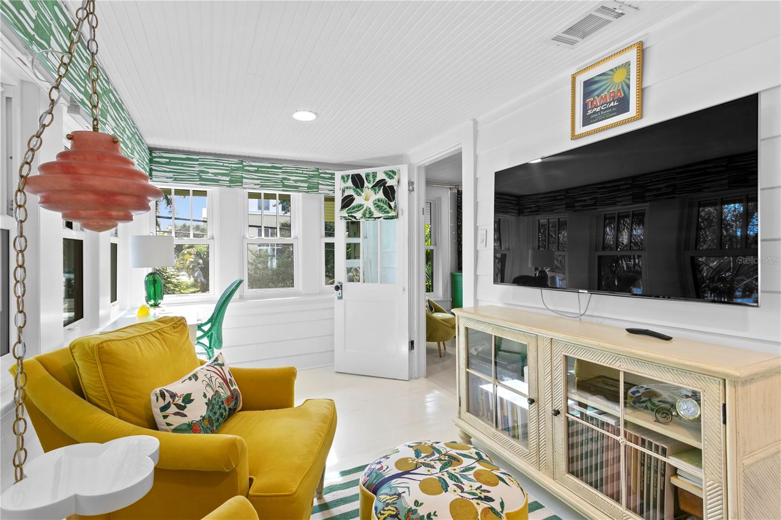 155 5TH AVE N, ST PETERSBURG, FL, 33701