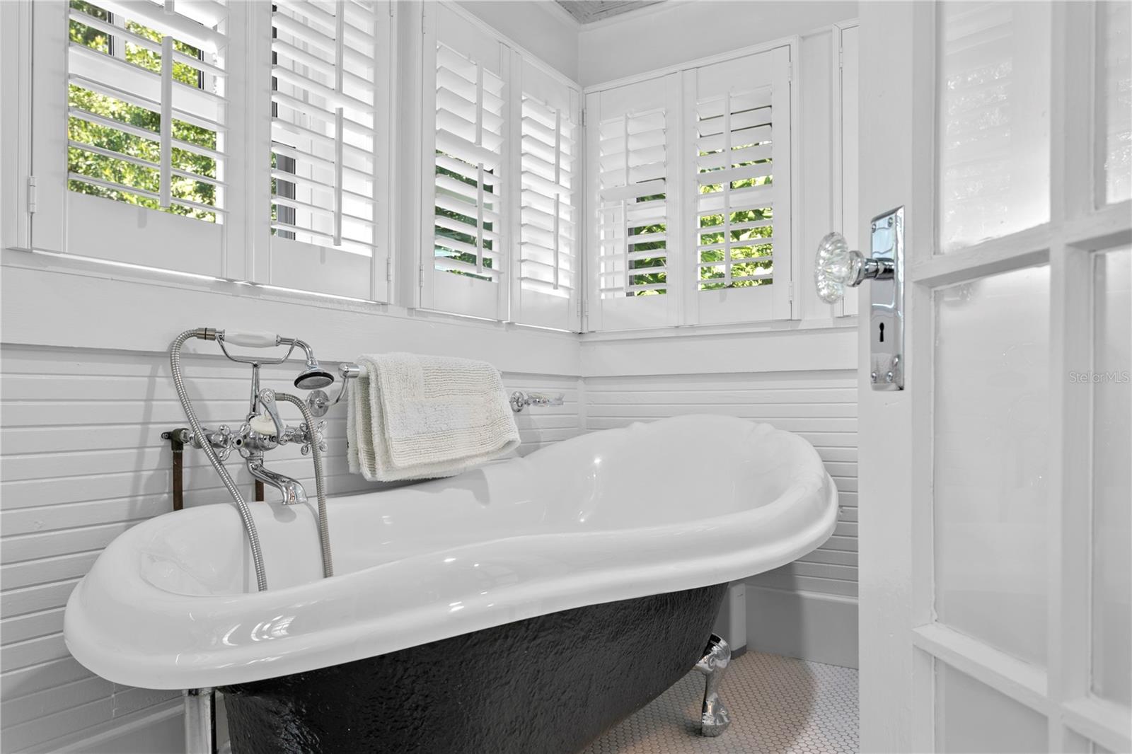 155 5TH AVE N, ST PETERSBURG, FL, 33701