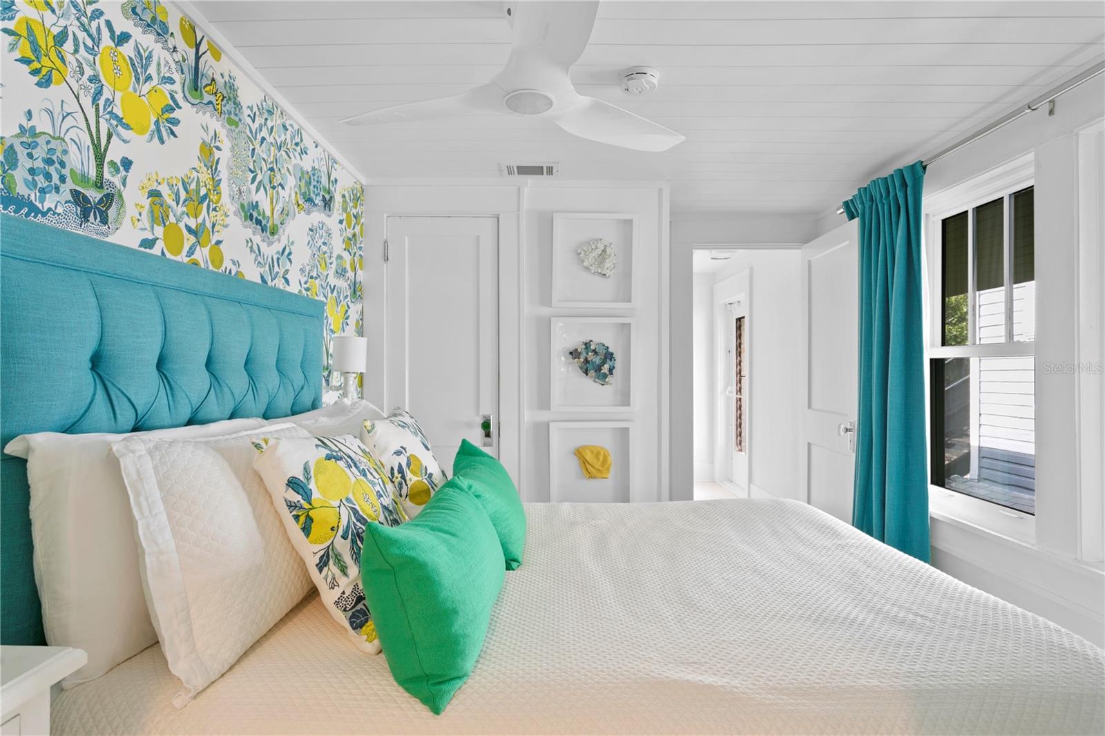 155 5TH AVE N, ST PETERSBURG, FL, 33701