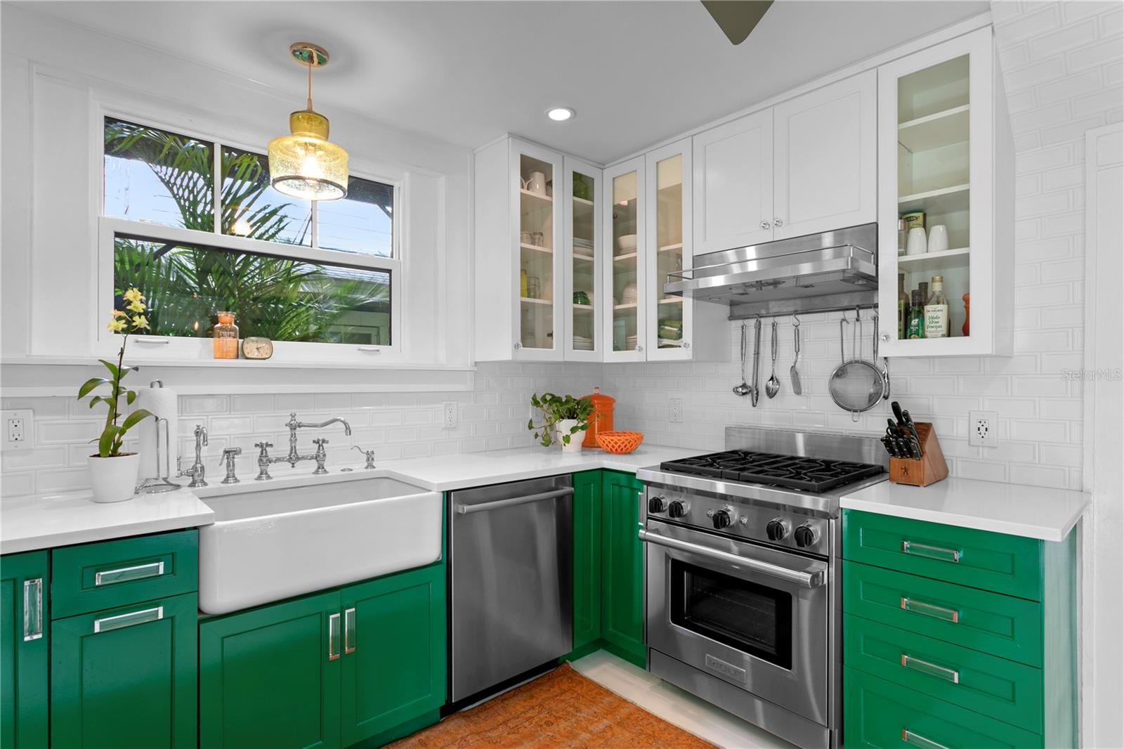 155 5TH AVE N, ST PETERSBURG, FL, 33701