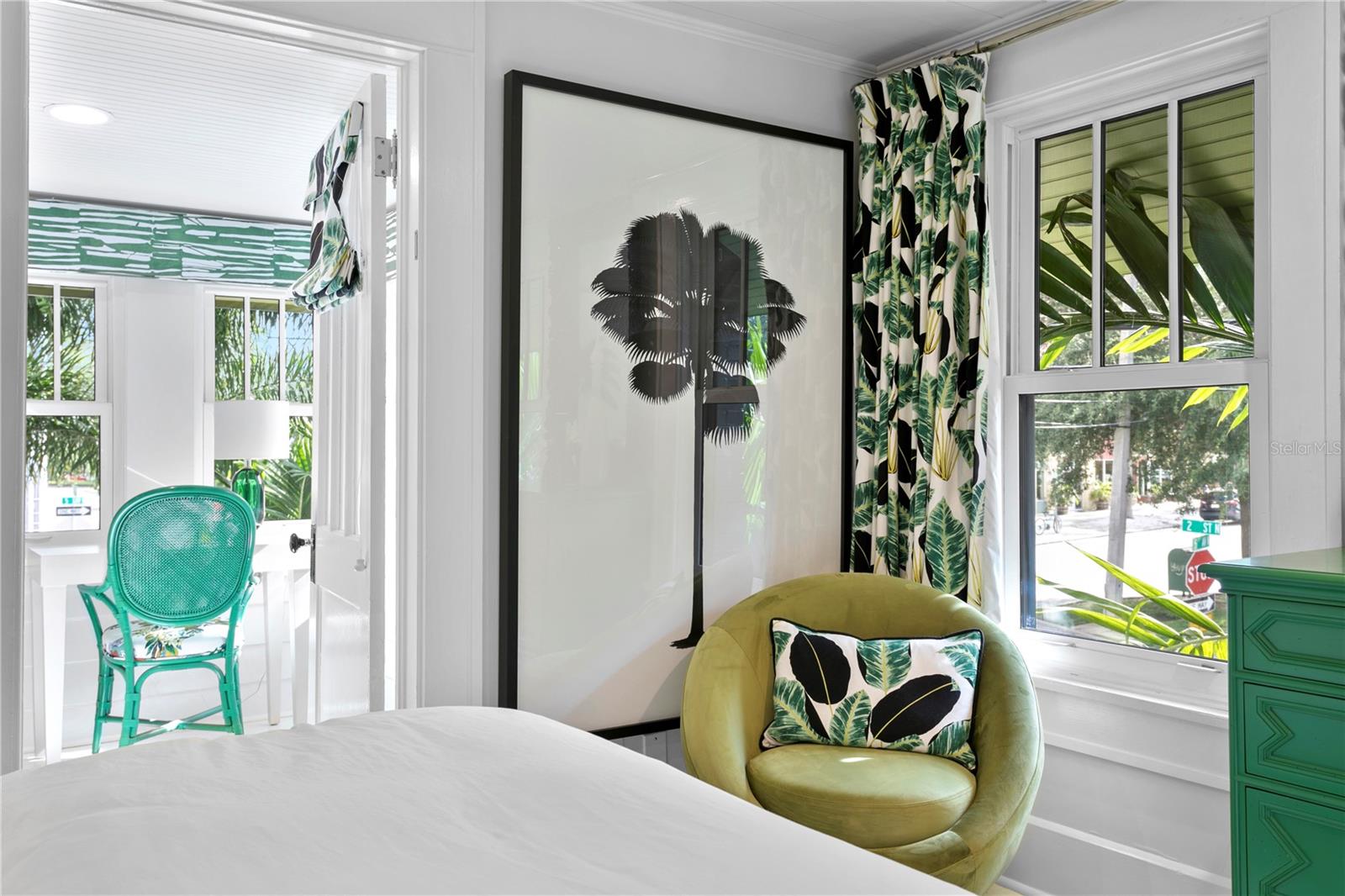 155 5TH AVE N, ST PETERSBURG, FL, 33701