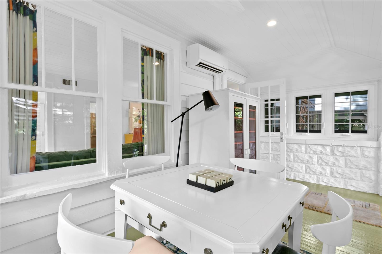 155 5TH AVE N, ST PETERSBURG, FL, 33701