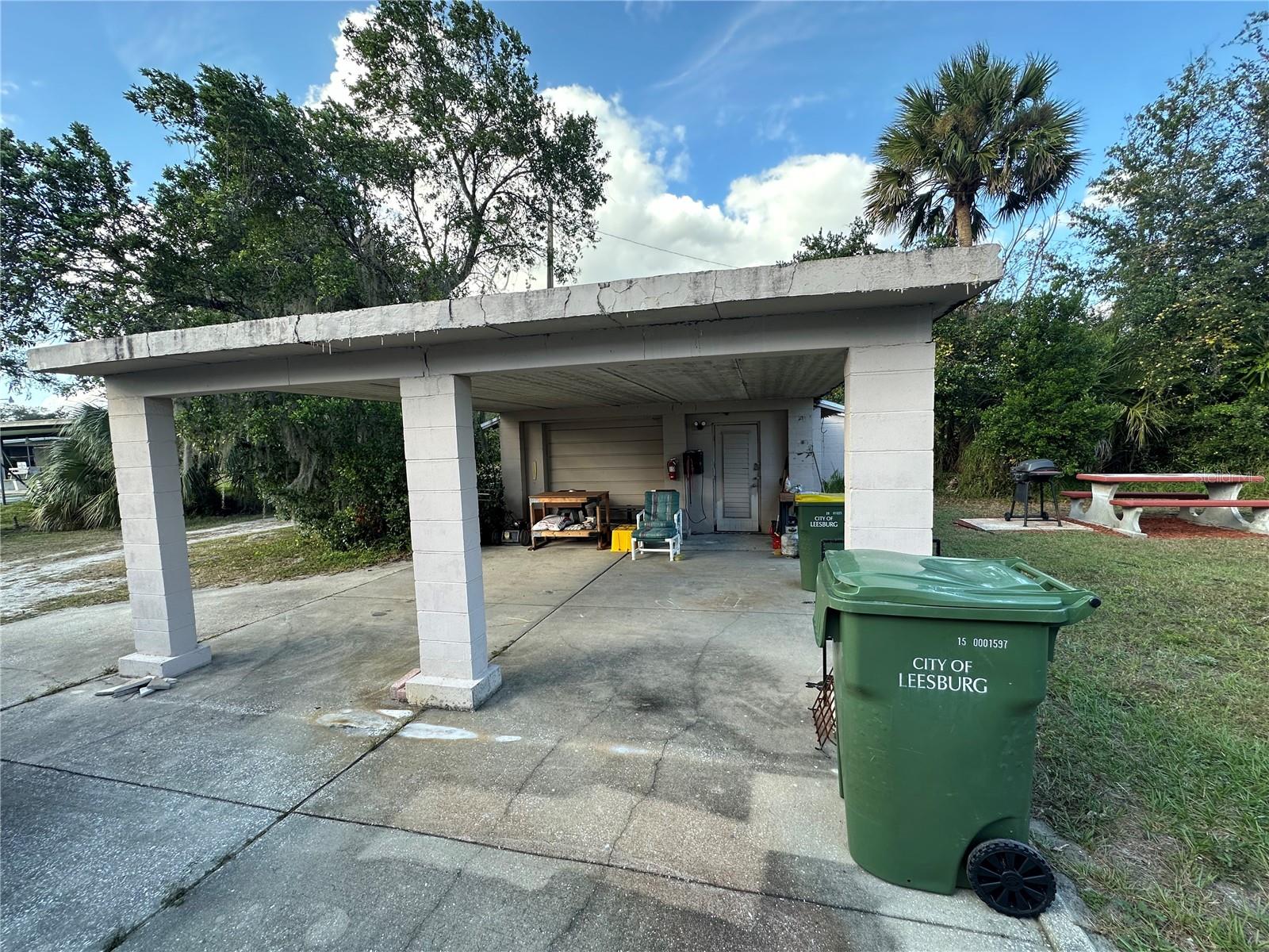 2342 SOUTH ST, LEESBURG, FL, 34748