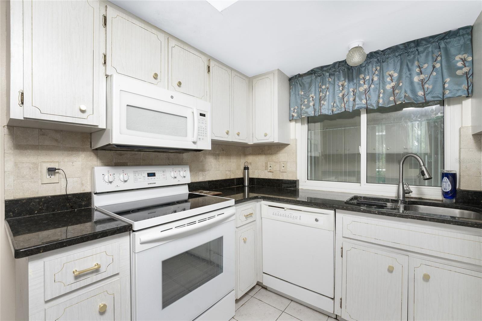 1614 VISCAYA DR, PORT CHARLOTTE, FL, 33952