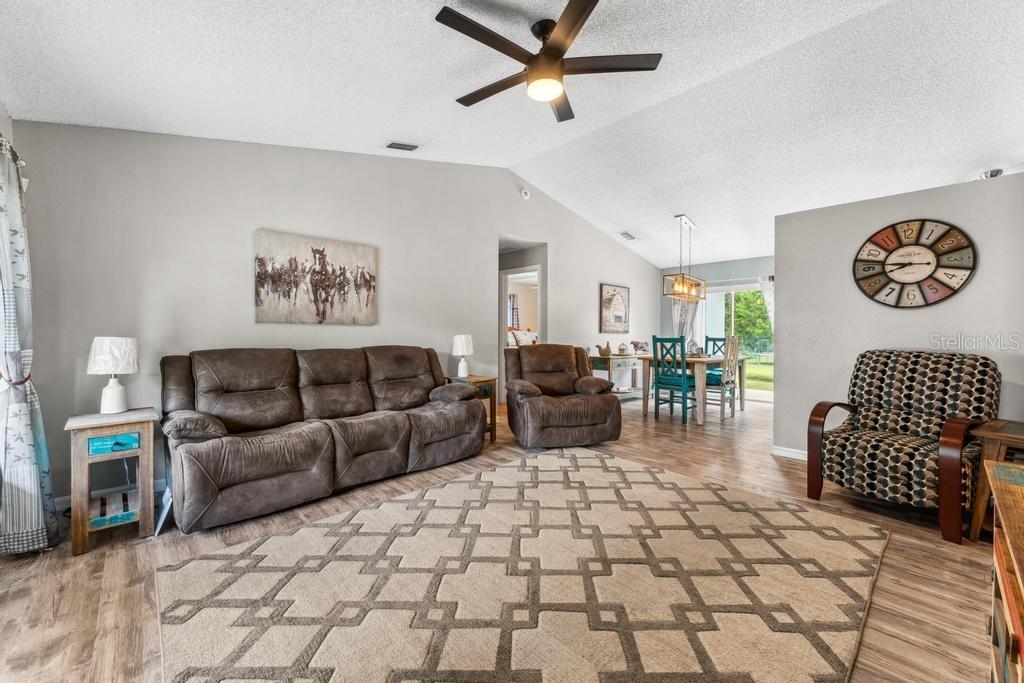 690 CHARLES AVE, ORANGE CITY, FL, 32763