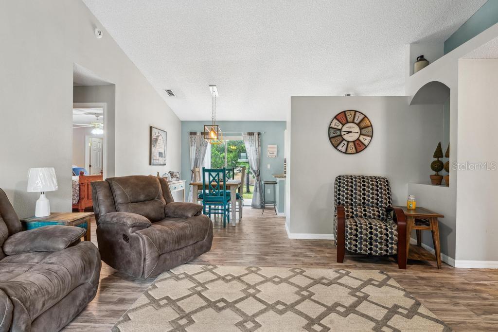 690 CHARLES AVE, ORANGE CITY, FL, 32763