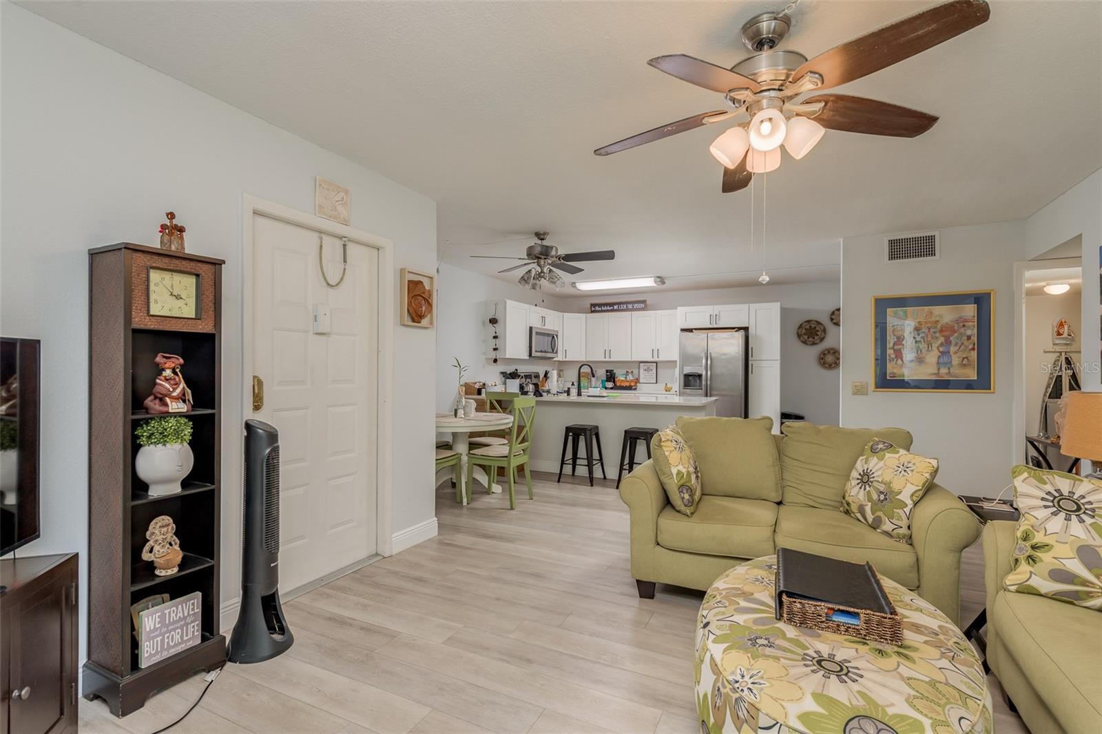 1207 PINE RIDGE CIR W #F1, TARPON SPRINGS, FL, 34688