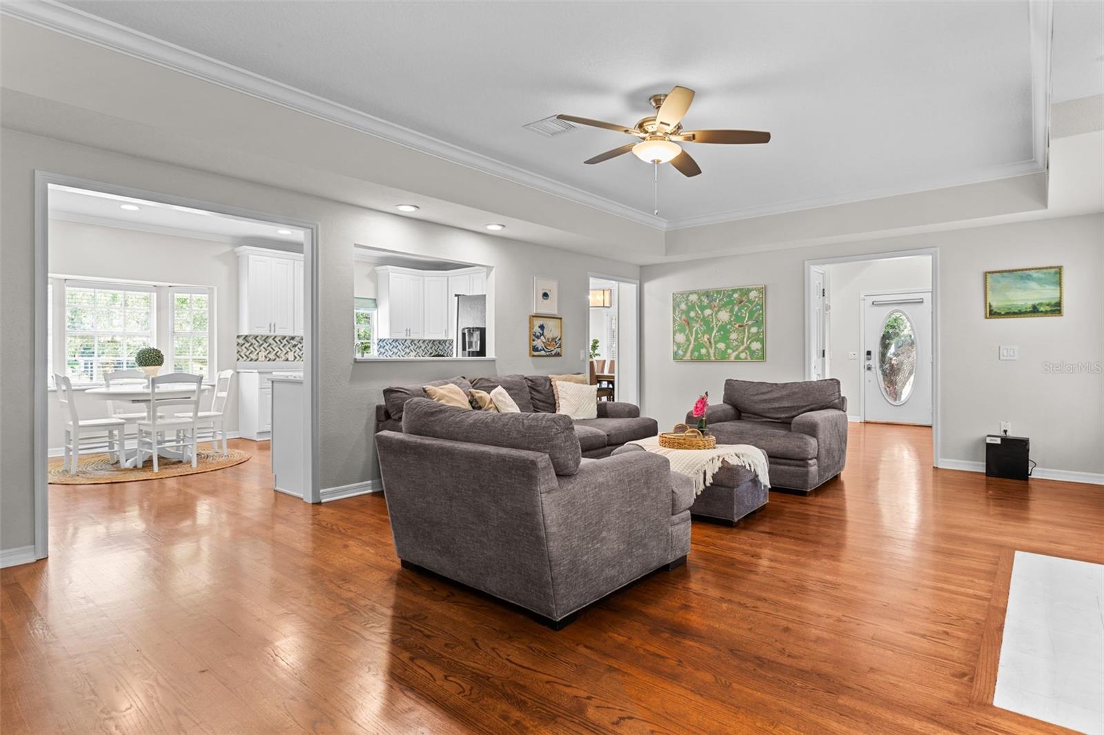 2715 W BAY AVE, TAMPA, FL, 33611