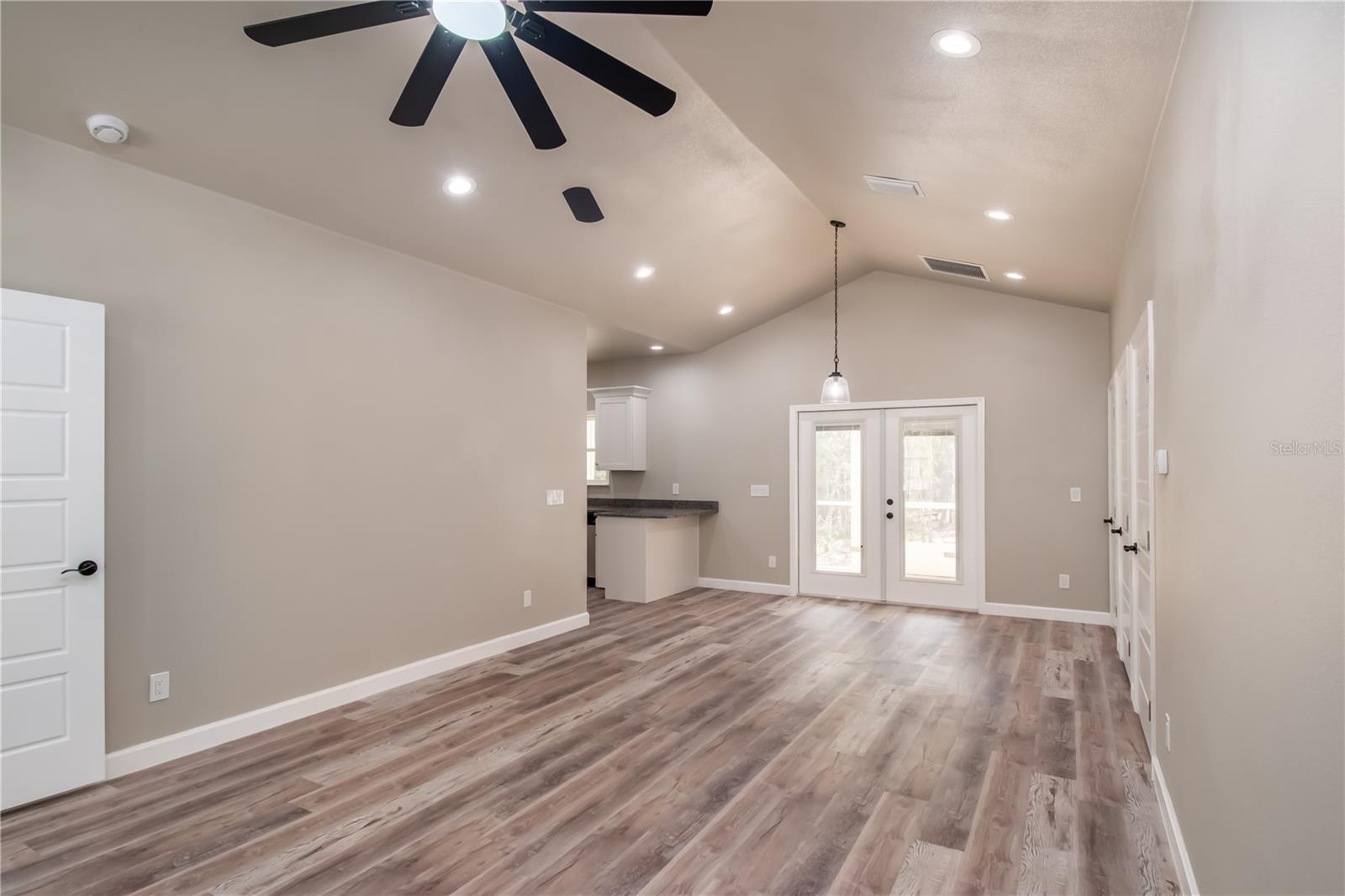 177 WHIRLWIND LOOP, HAWTHORNE, FL, 32640