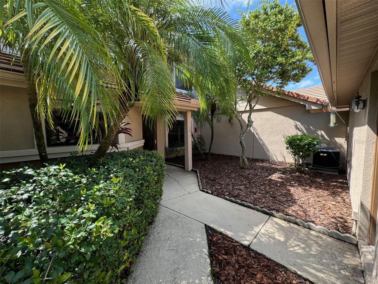 17565 FAIRMEADOW DR, TAMPA, FL, 33647