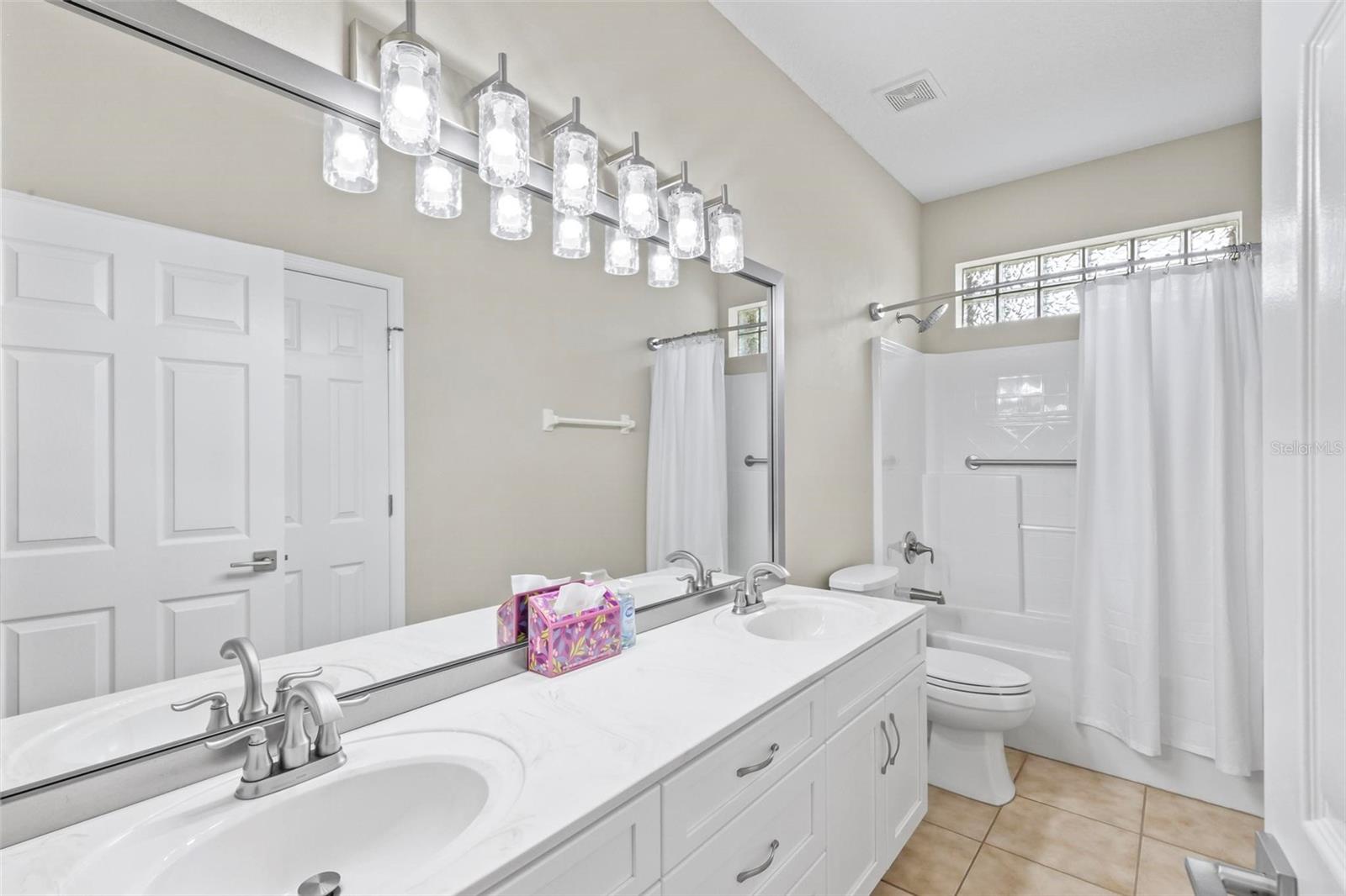 2 SHINNECOCK CT, PALM COAST, FL, 32137