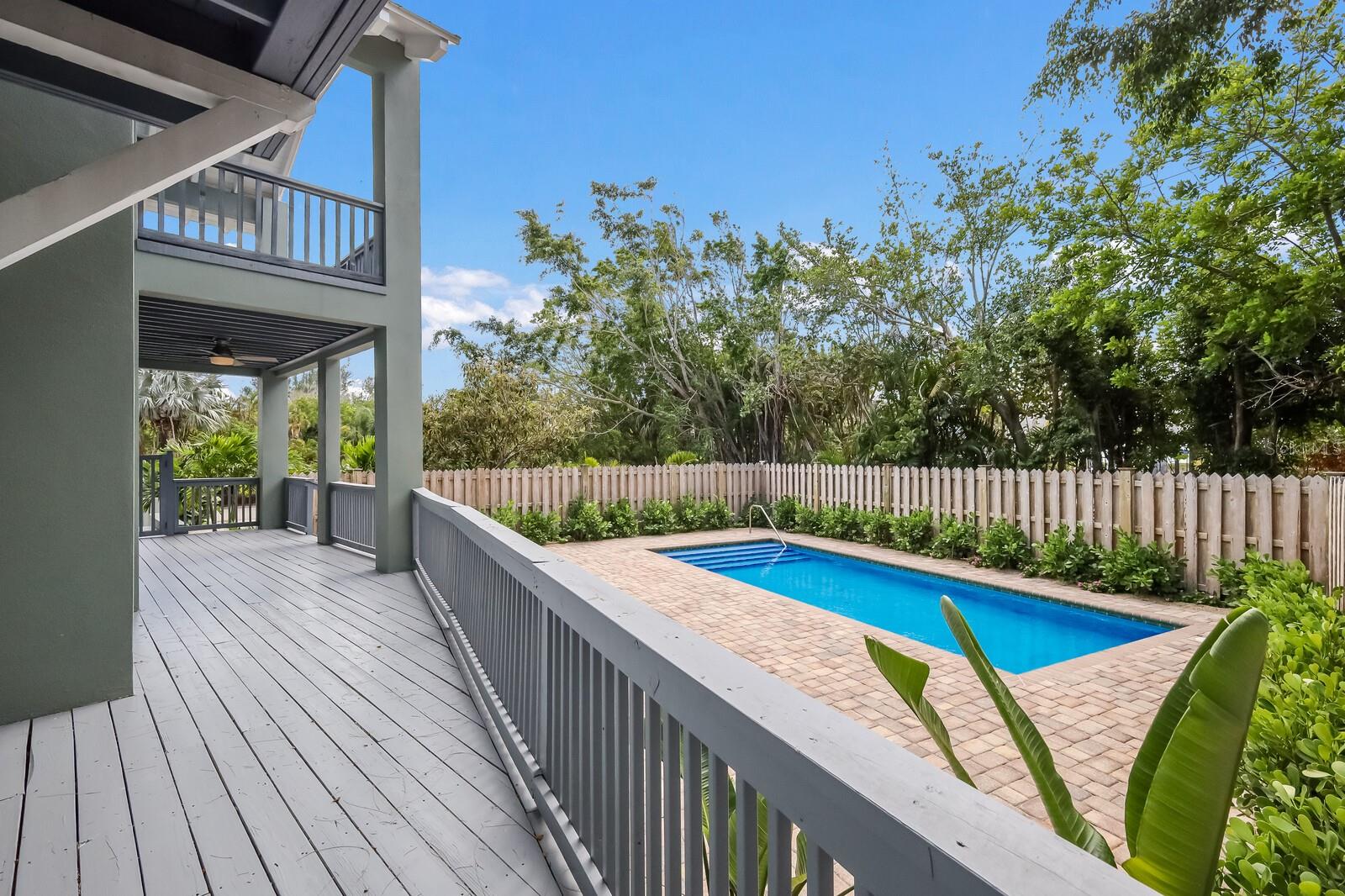 501 RECLINATA DR, LONGBOAT KEY, FL, 34228