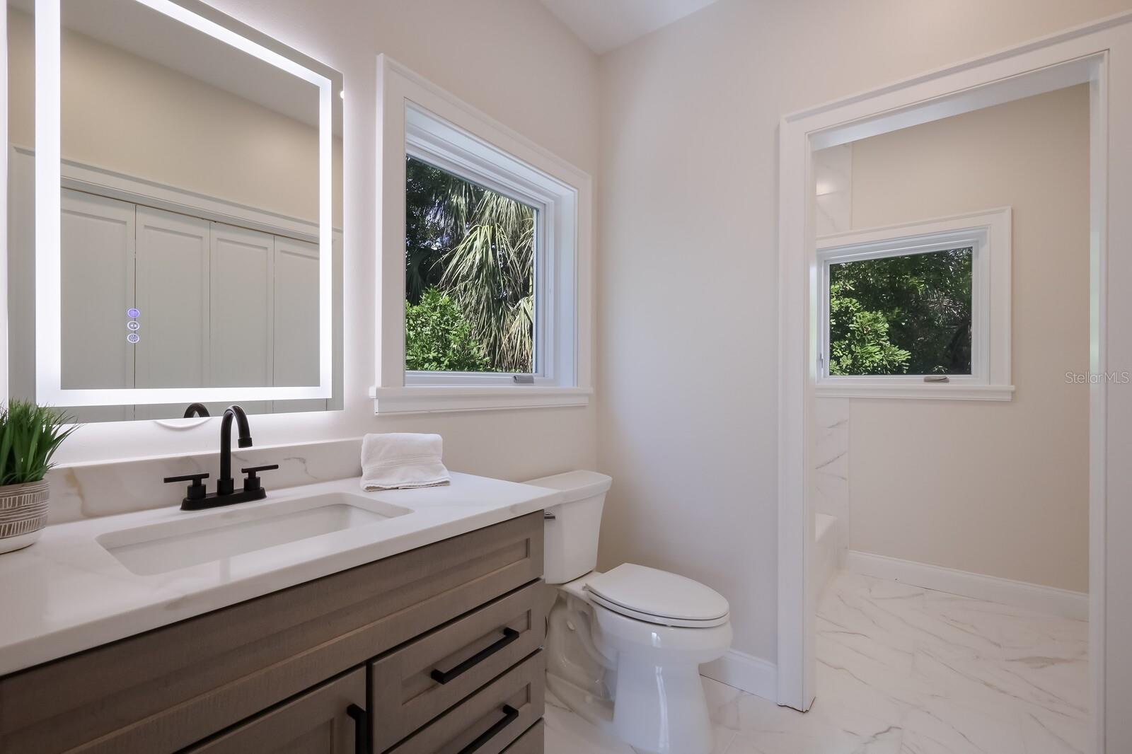 501 RECLINATA DR, LONGBOAT KEY, FL, 34228