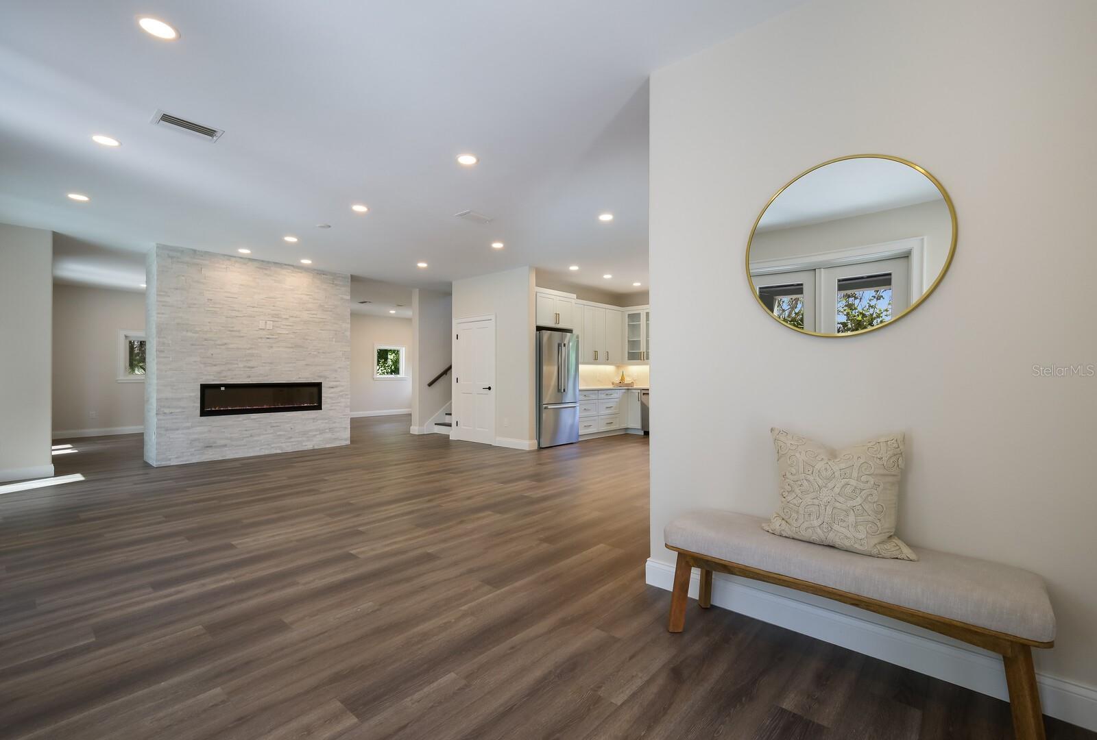 501 RECLINATA DR, LONGBOAT KEY, FL, 34228