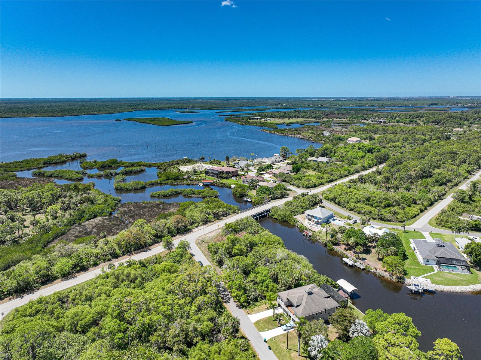 12412 EISENHOWER DR, PORT CHARLOTTE, FL, 33953