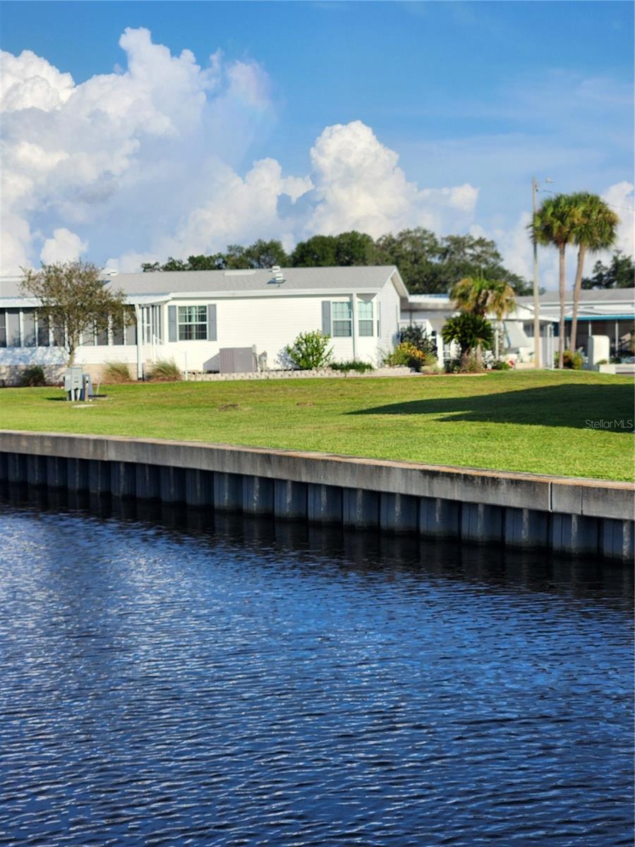 133 E SAINT ANNES CIR, APOLLO BEACH, FL, 33572