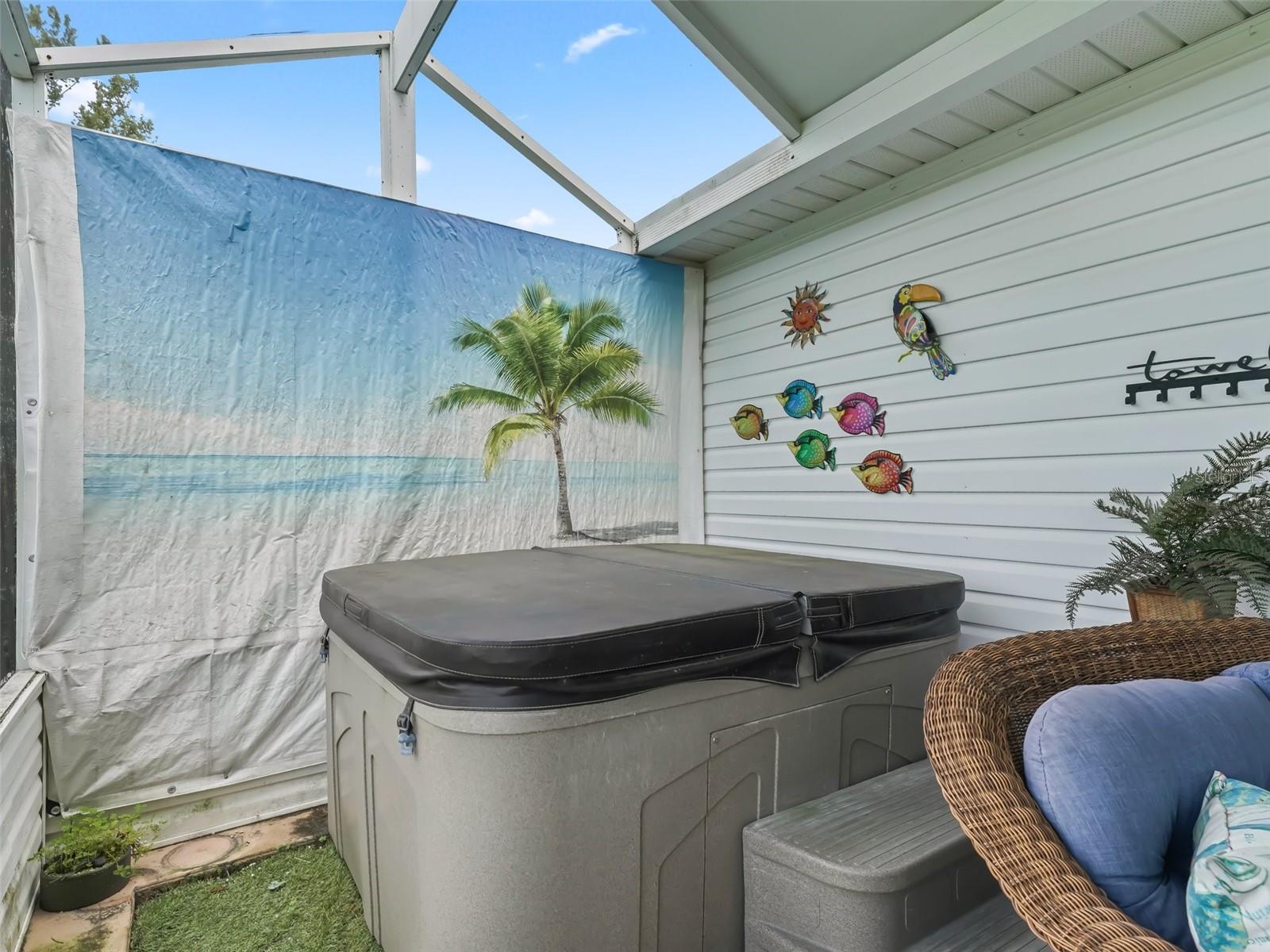 705 HEATHROW AVE, LADY LAKE, FL, 32159