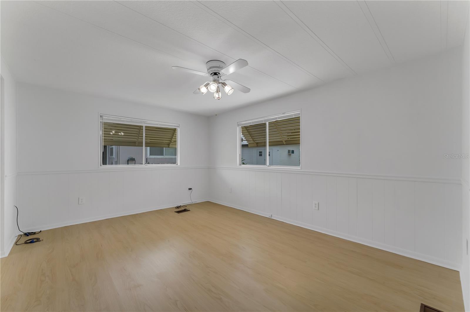 O6231287 Property Photo