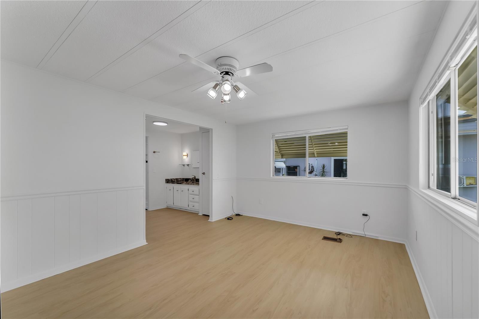 O6231287 Property Photo