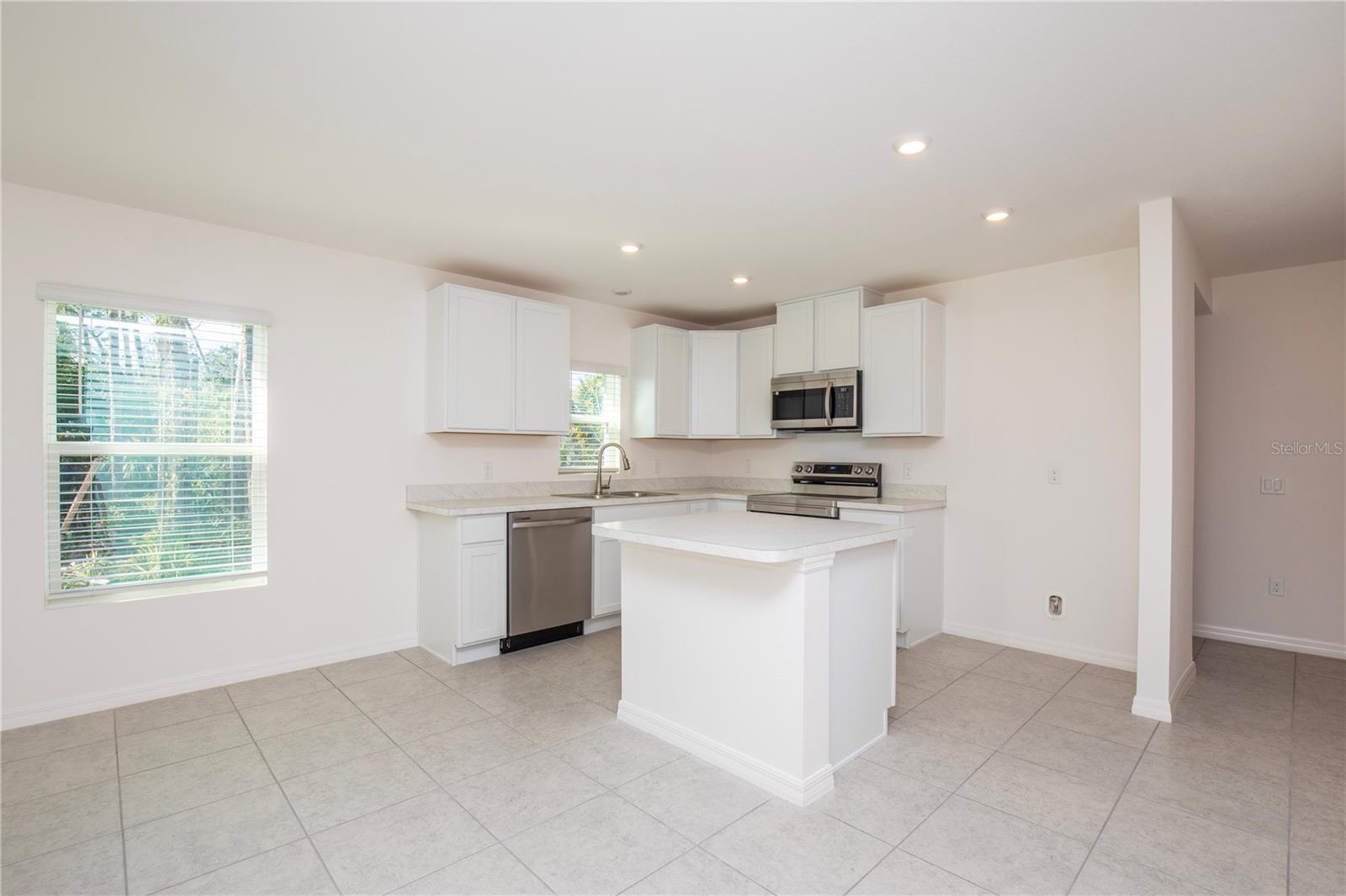18059 REGAN AVE, PORT CHARLOTTE, FL, 33948