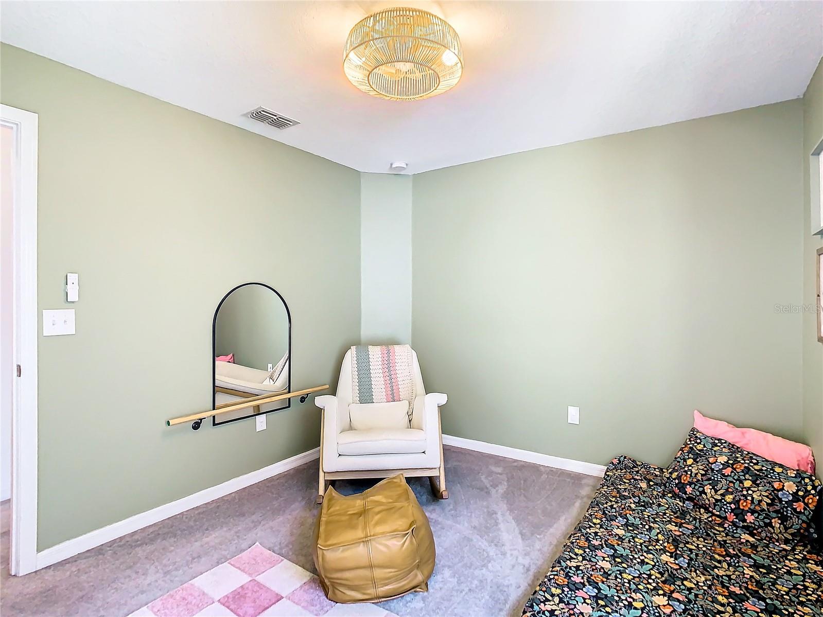 3011 MOULDEN HOLLOW DR, ZEPHYRHILLS, FL, 33540