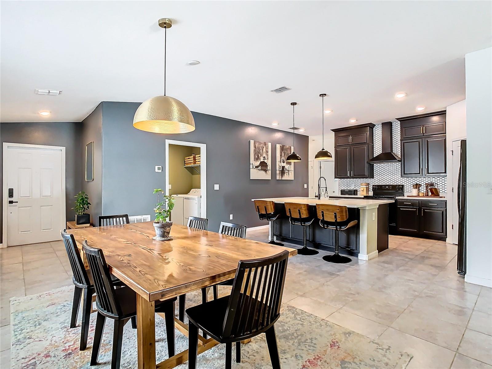 3011 MOULDEN HOLLOW DR, ZEPHYRHILLS, FL, 33540