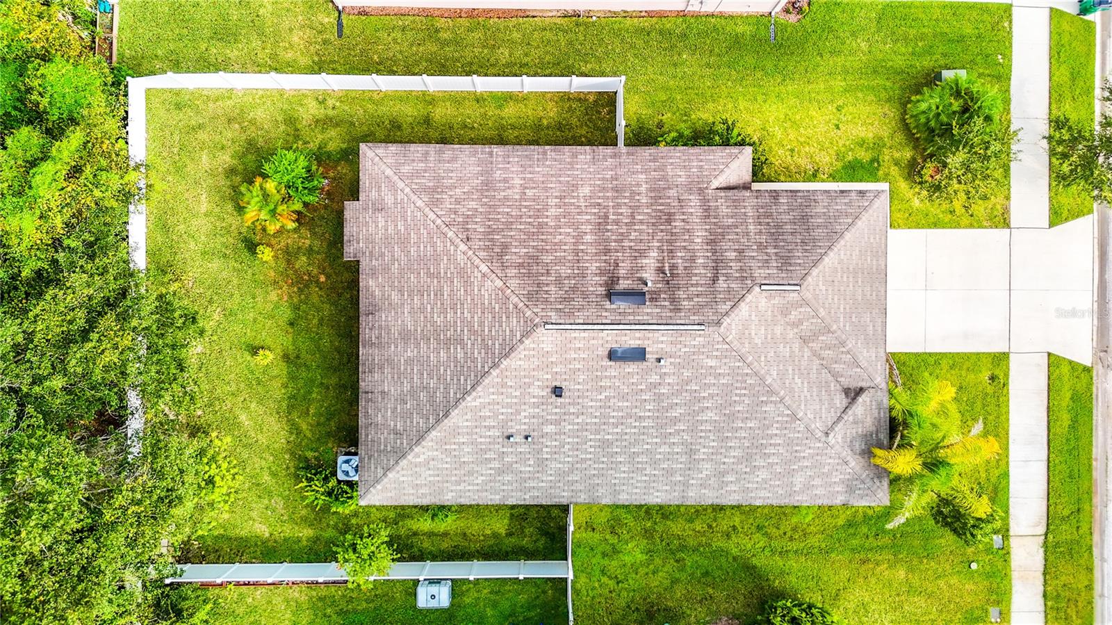 3011 MOULDEN HOLLOW DR, ZEPHYRHILLS, FL, 33540