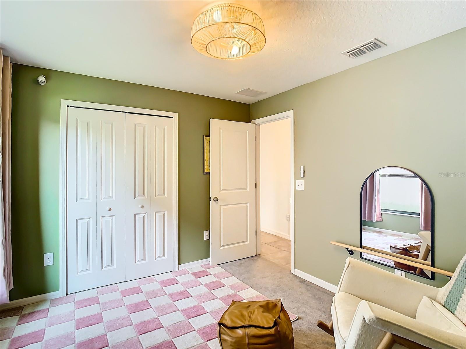 3011 MOULDEN HOLLOW DR, ZEPHYRHILLS, FL, 33540