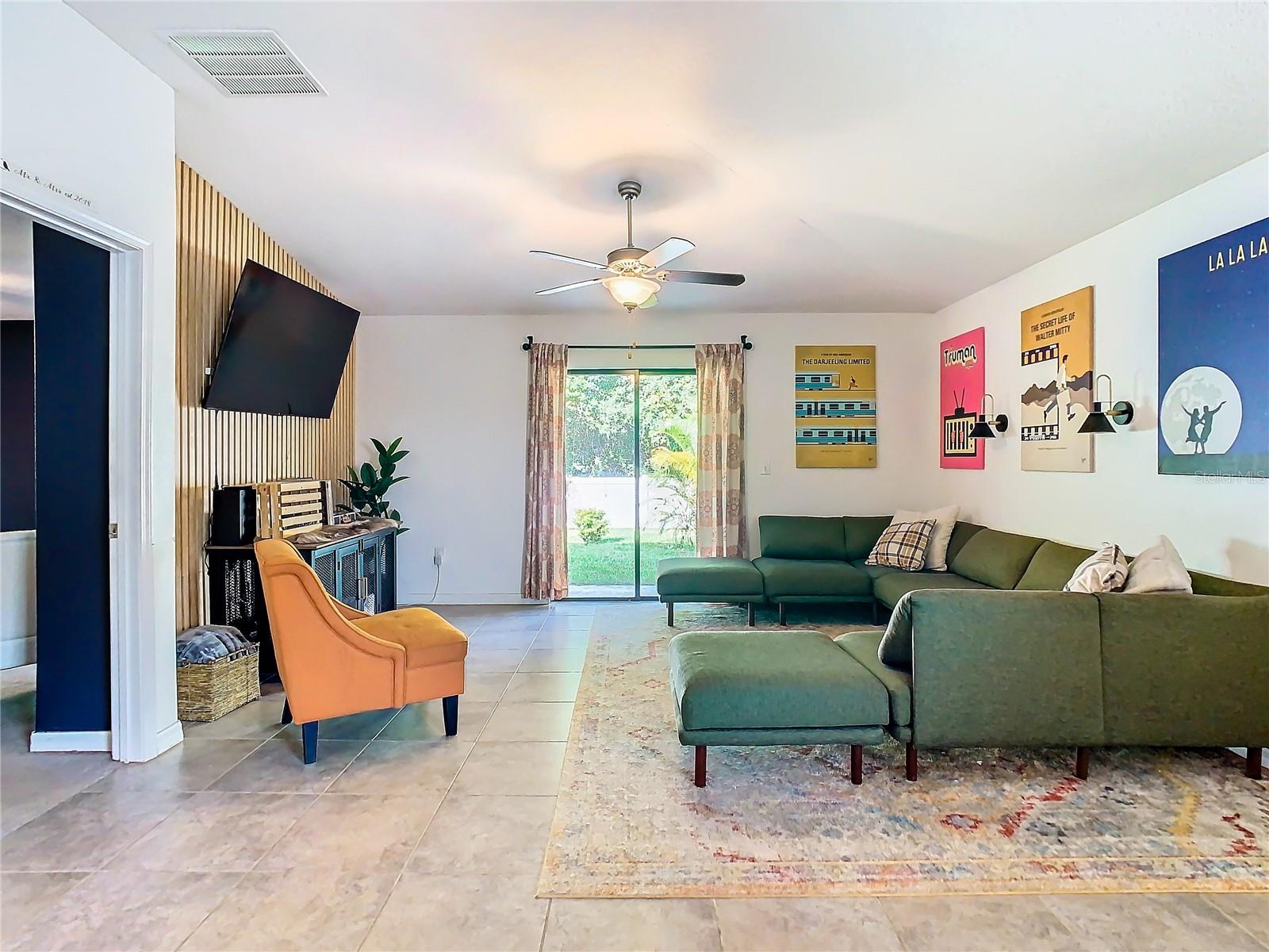 3011 MOULDEN HOLLOW DR, ZEPHYRHILLS, FL, 33540