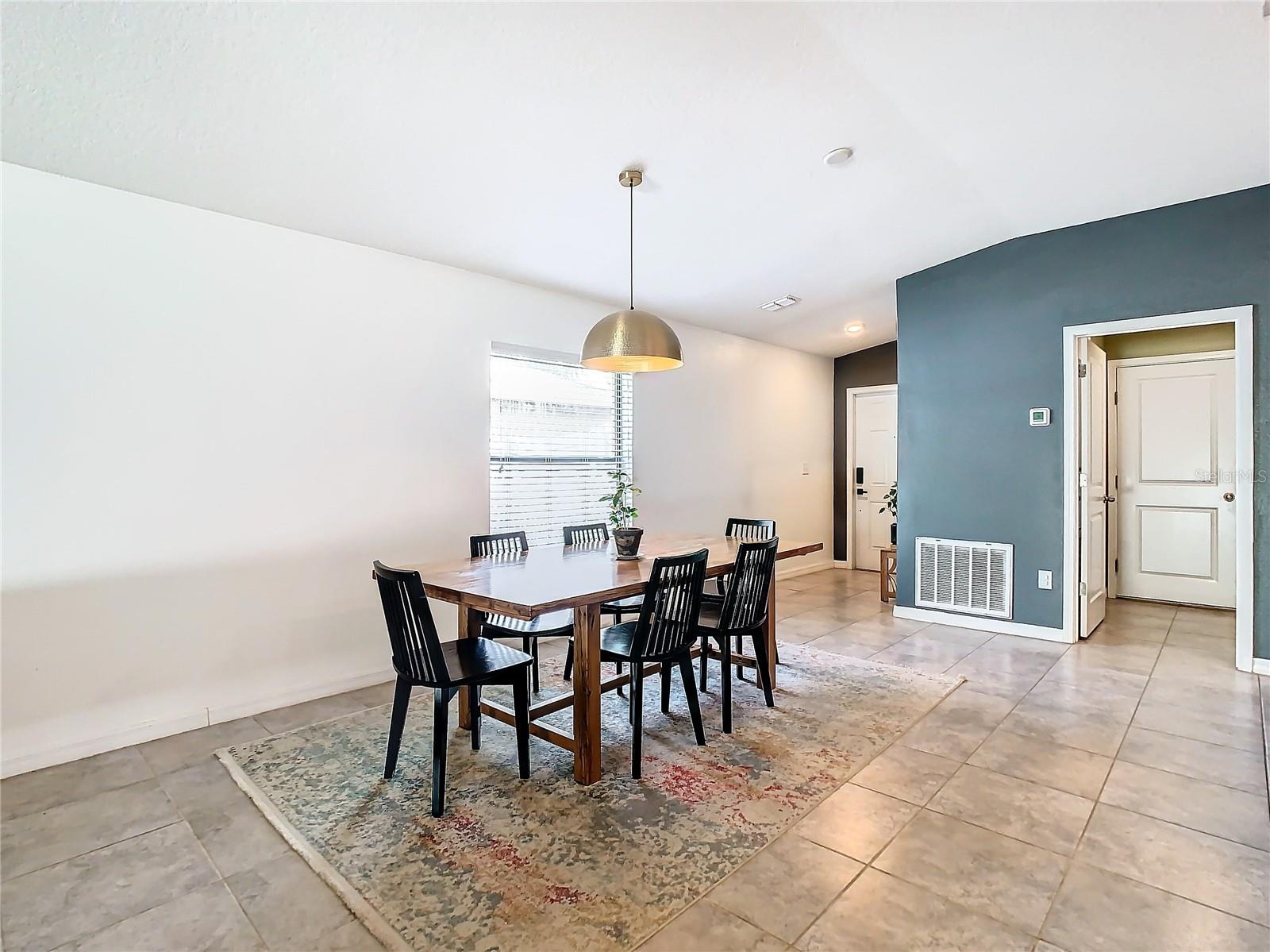 3011 MOULDEN HOLLOW DR, ZEPHYRHILLS, FL, 33540