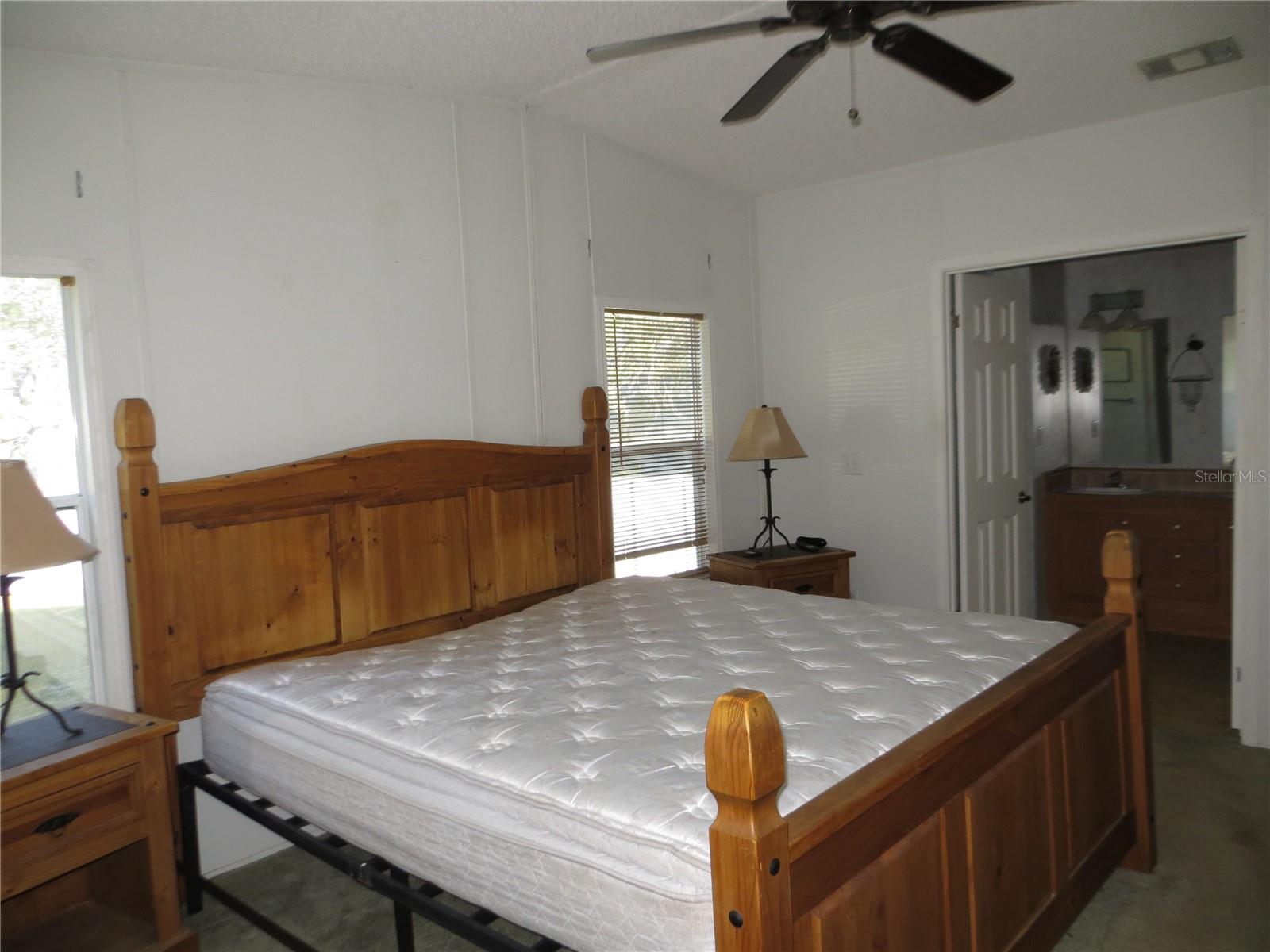 1000 KINGS HWY #4, PUNTA GORDA, FL, 33980