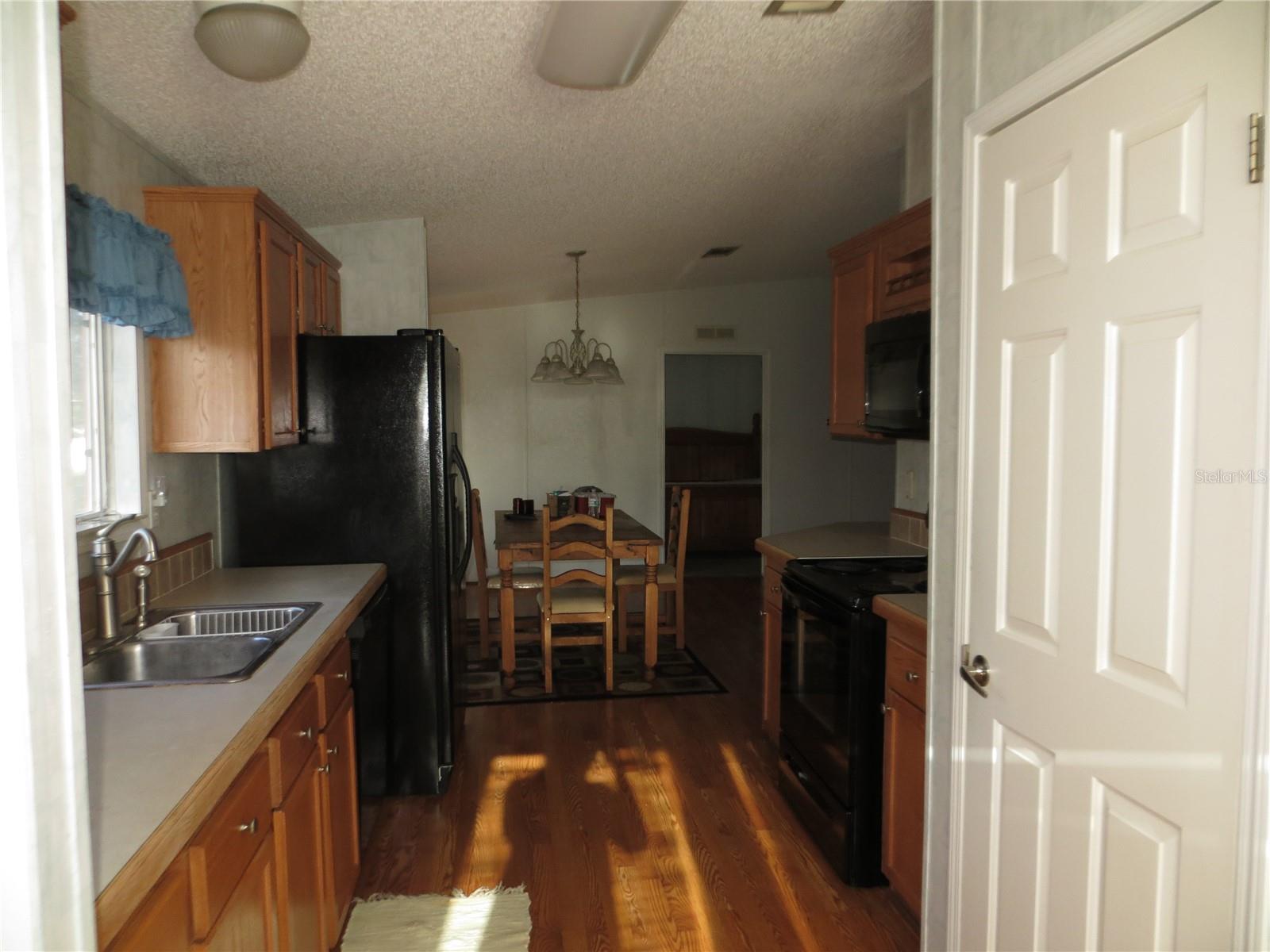 1000 KINGS HWY #4, PUNTA GORDA, FL, 33980