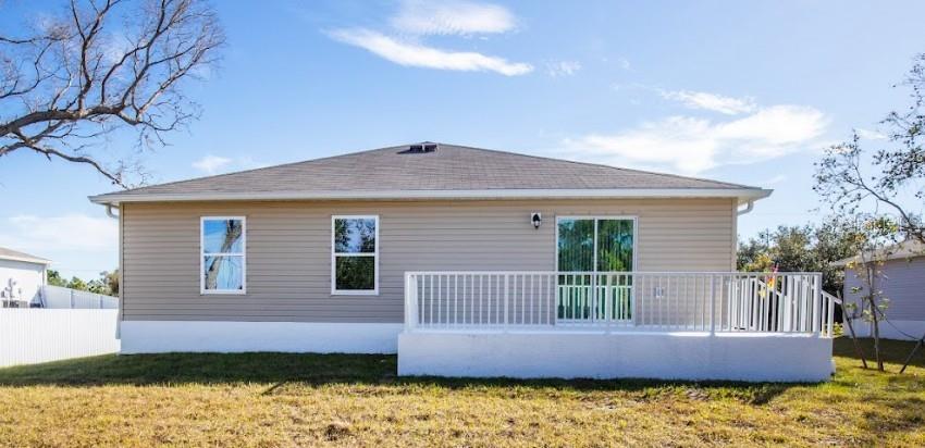 17384 ROBINSON AVE, PORT CHARLOTTE, FL, 33948
