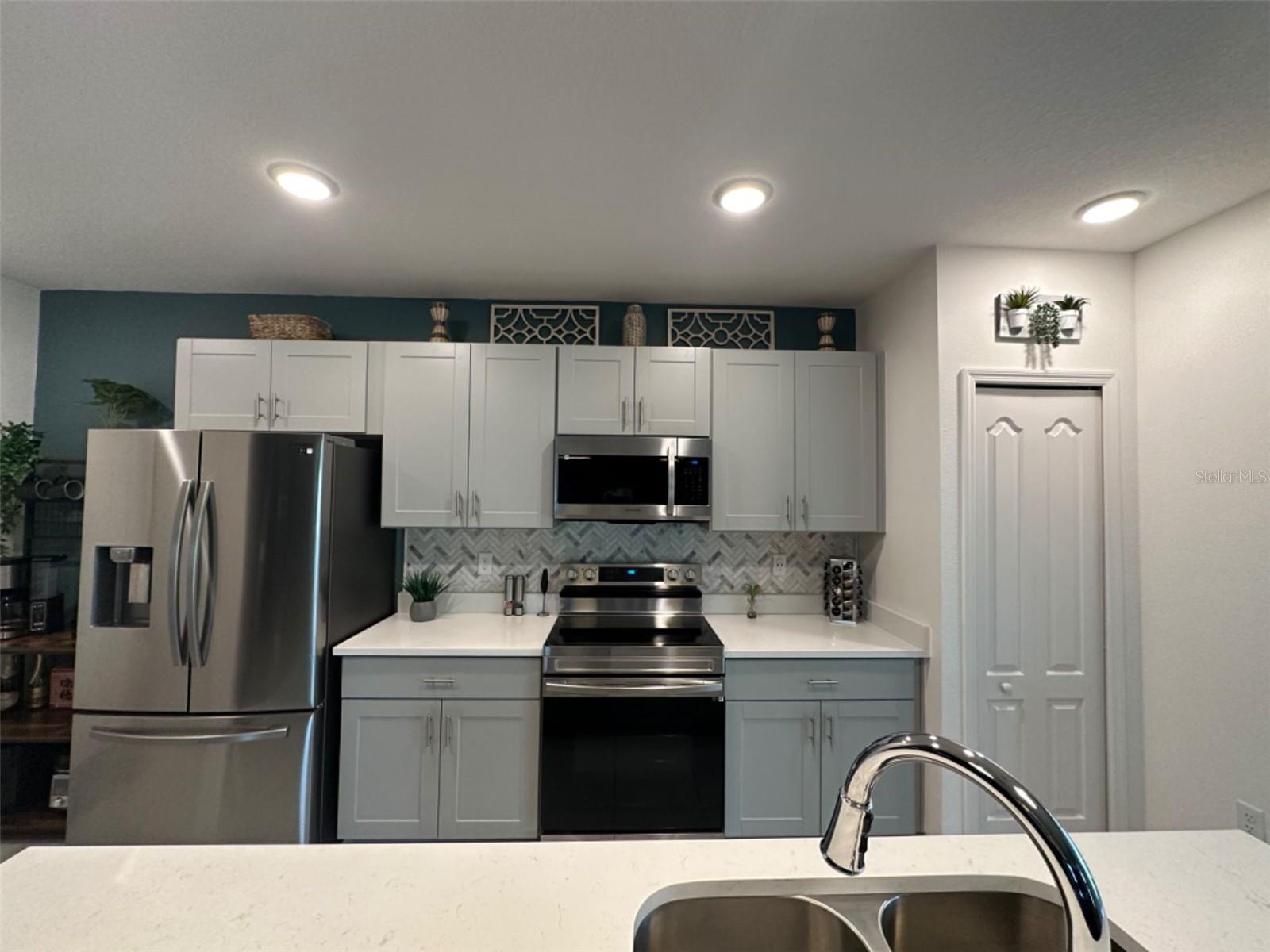 1401 ORLANDO CT, KISSIMMEE, FL, 34759