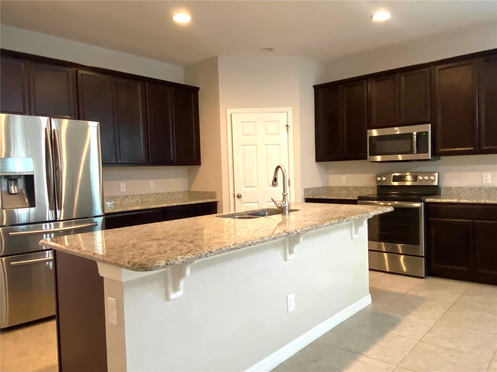 32652 COLDWATER CREEK LOOP, WESLEY CHAPEL, FL, 33545