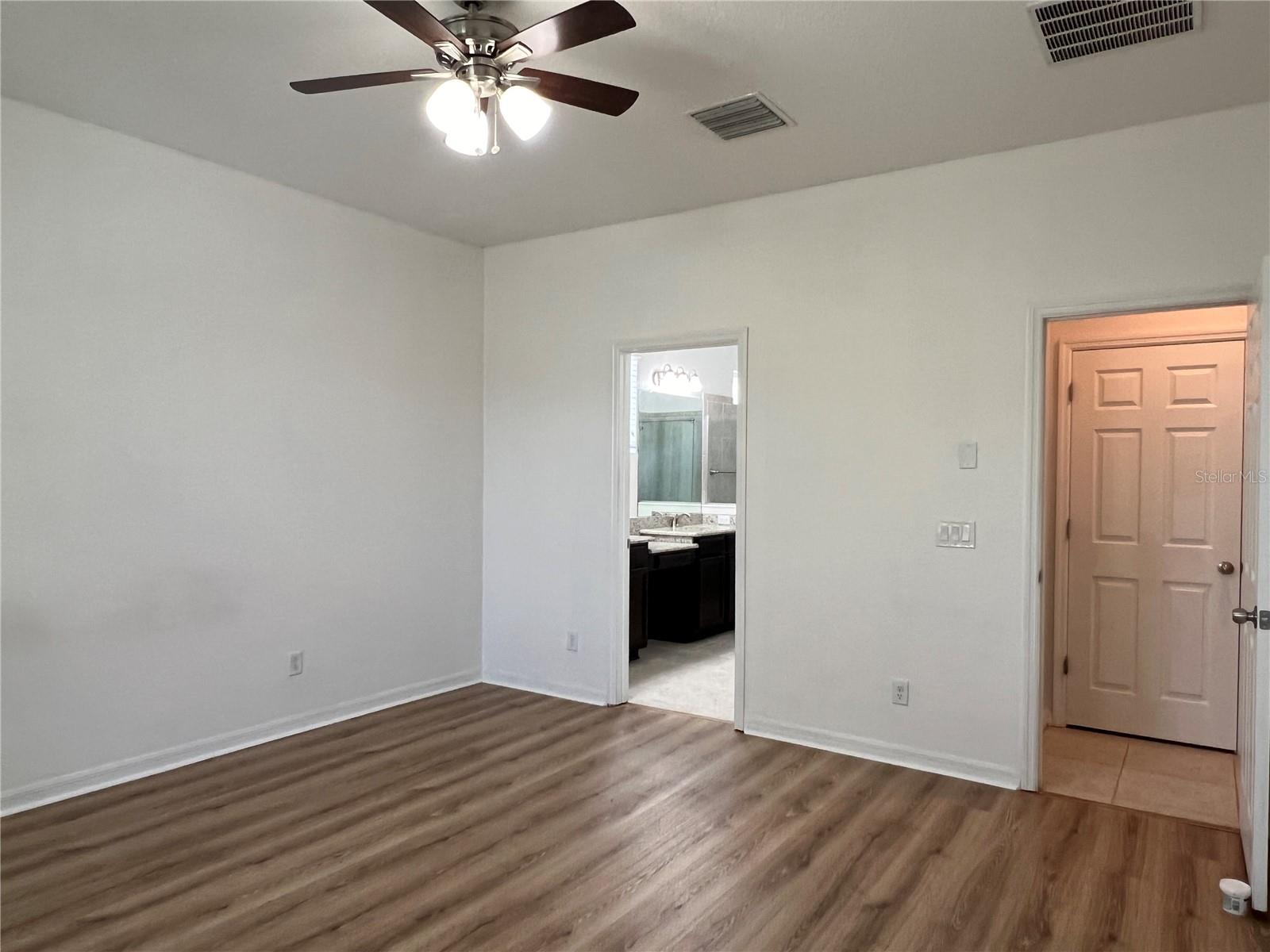 32652 COLDWATER CREEK LOOP, WESLEY CHAPEL, FL, 33545