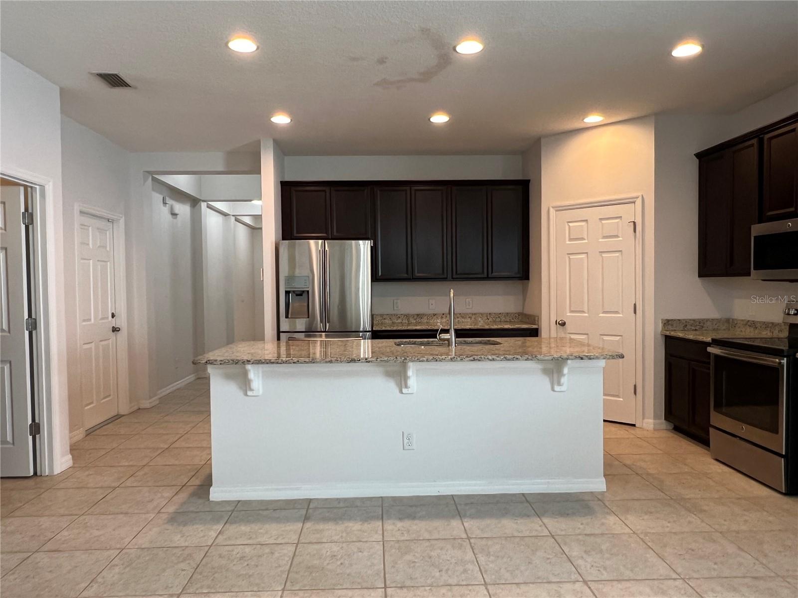 32652 COLDWATER CREEK LOOP, WESLEY CHAPEL, FL, 33545