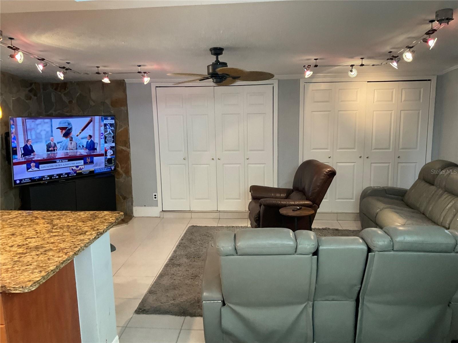 2809 LORRAINE ST, TAMPA, FL, 33614