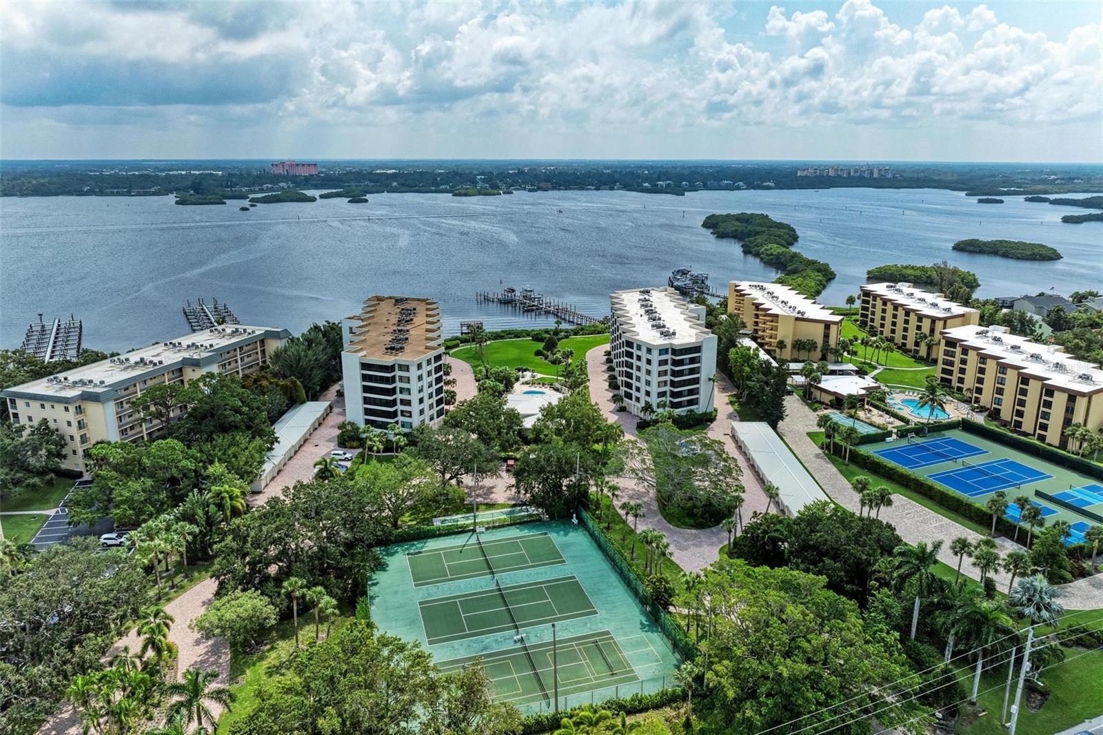8735 MIDNIGHT PASS RD #107B, SARASOTA, FL, 34242