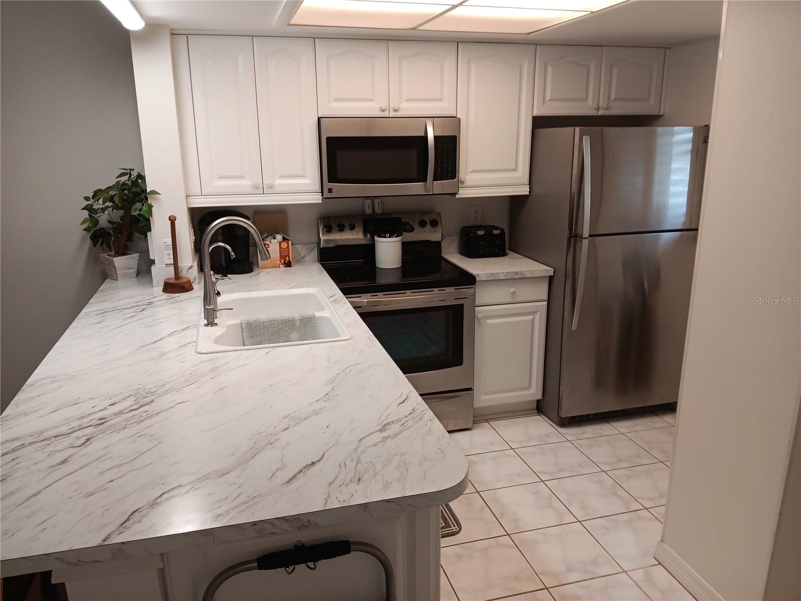 12538 SW KINGSWAY CIR #403, LAKE SUZY, FL, 34269