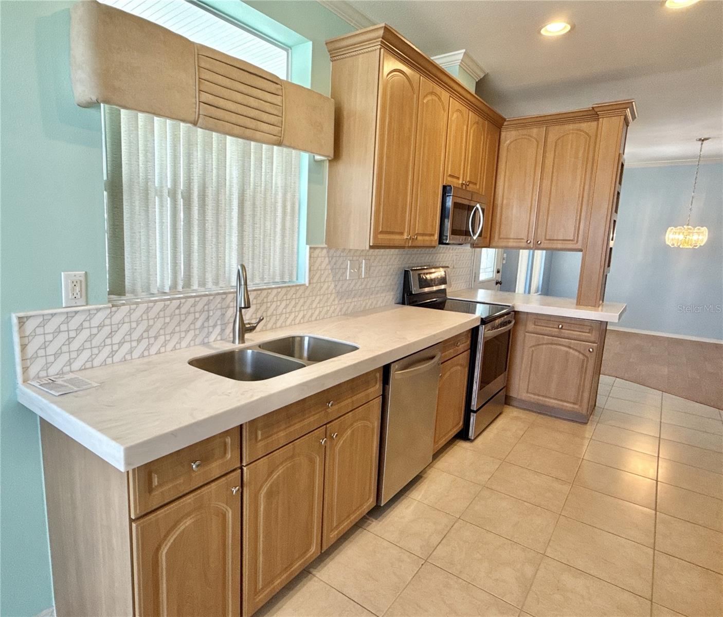 6904 AMERICANA DR NE #171, ST PETERSBURG, FL, 33702