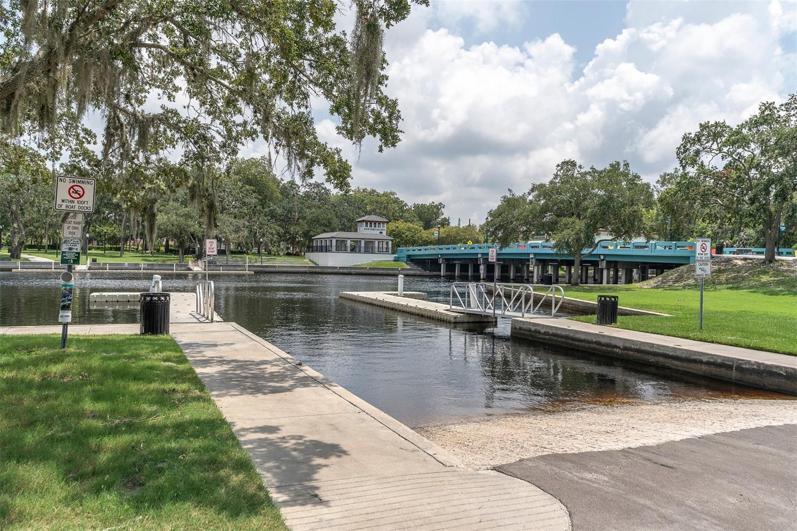 5939 GRAND BLVD, NEW PORT RICHEY, FL, 34652