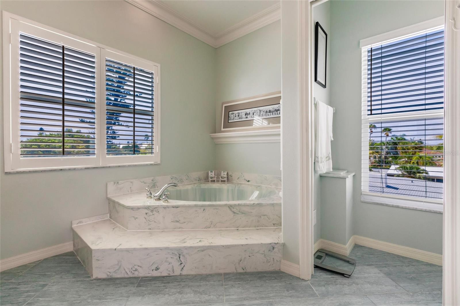 210 LAKEVIEW DR, ANNA MARIA, FL, 34216