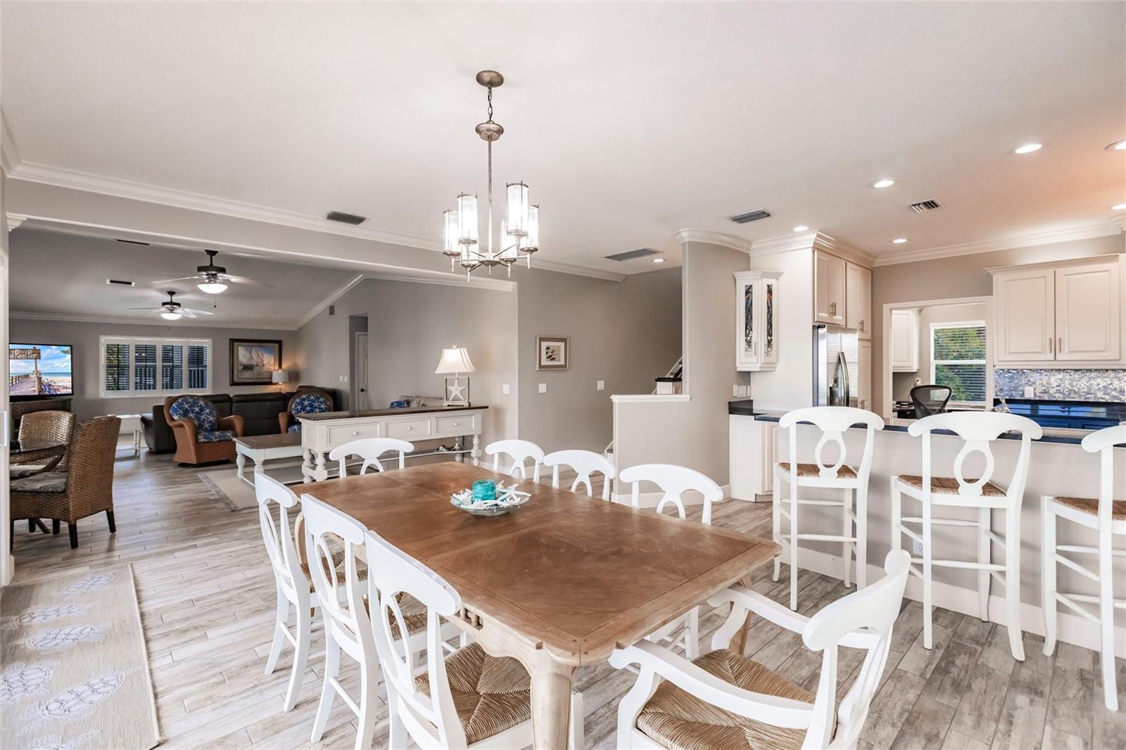 210 LAKEVIEW DR, ANNA MARIA, FL, 34216