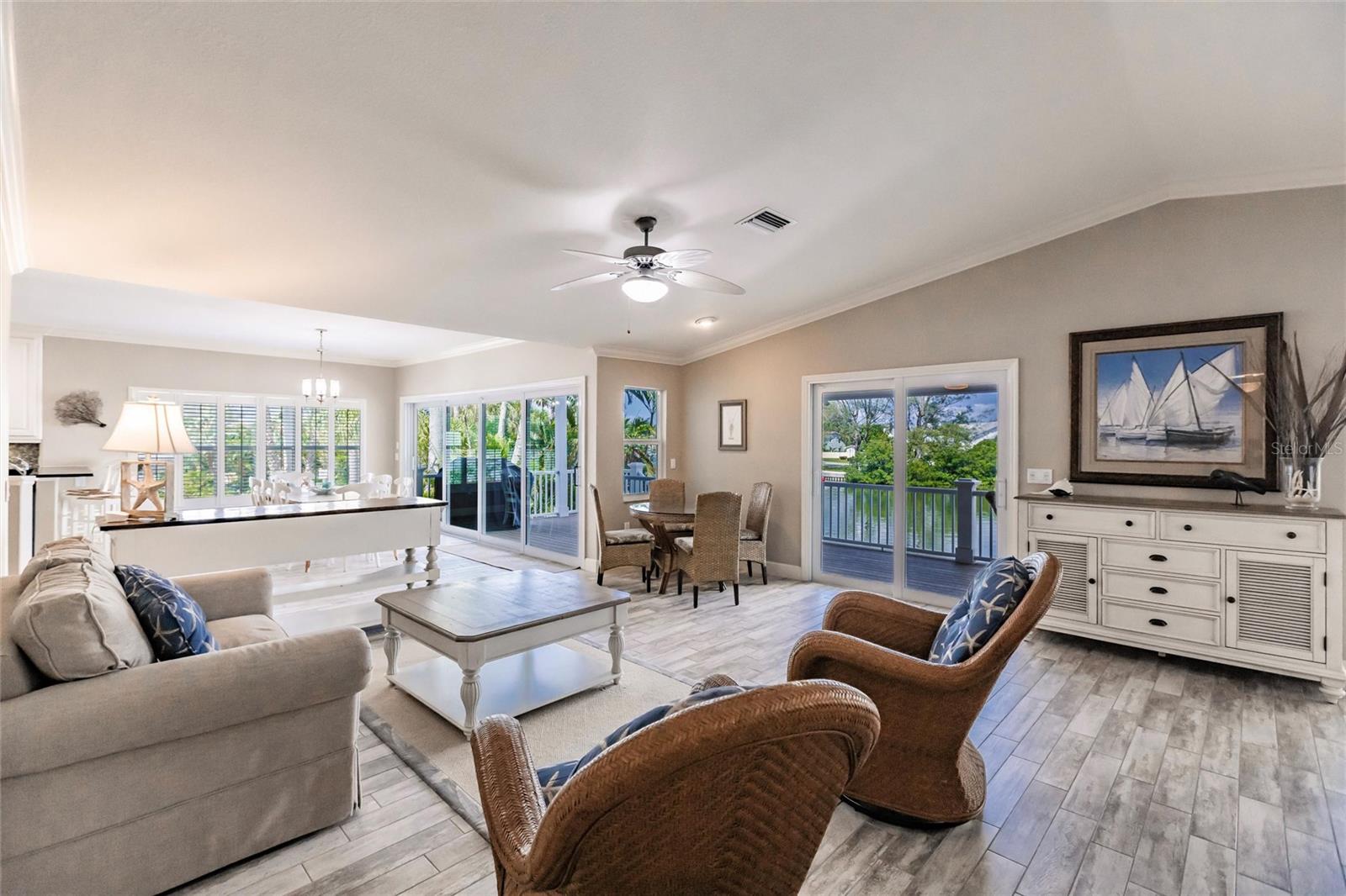 210 LAKEVIEW DR, ANNA MARIA, FL, 34216
