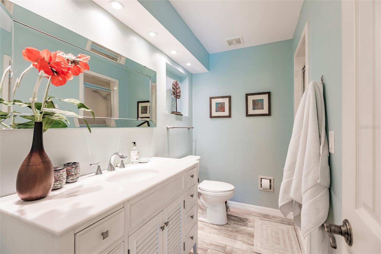 210 LAKEVIEW DR, ANNA MARIA, FL, 34216