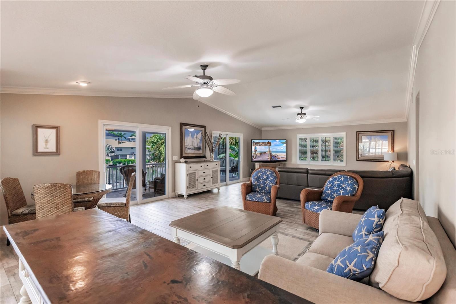 210 LAKEVIEW DR, ANNA MARIA, FL, 34216
