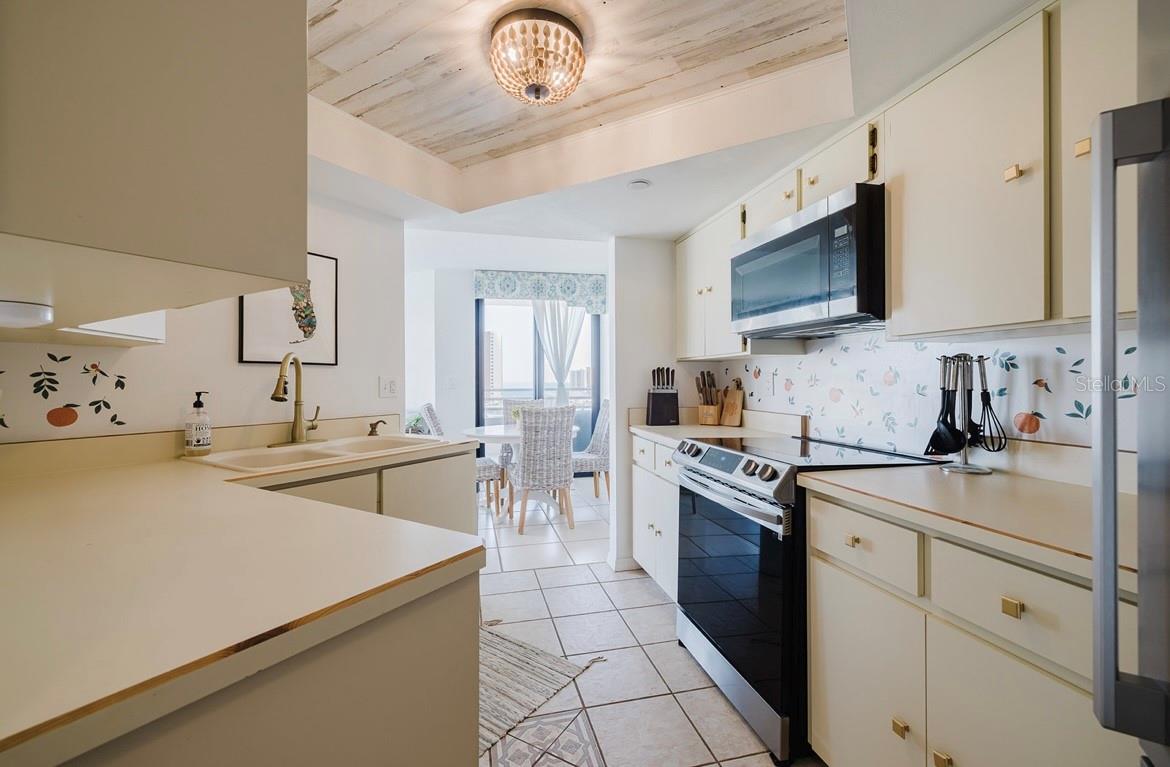 1 OCEANS WEST BLVD #8A4, DAYTONA BEACH, FL, 32118
